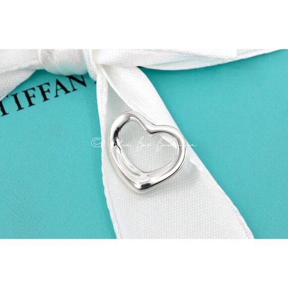 Tiffany & Co. Open Heart Charm Pendant Elsa Peretti Vintage Small 15mm in Silver - Picture 1 of 7